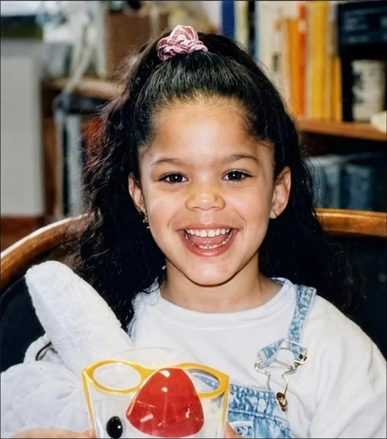 In 1995, 6-year-old Elisa Izquierdo died after years of horrific abuse. Her family and teachers fought to save her, but the system failed her.